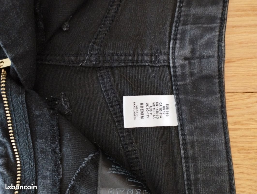 Short jean noir 10 ans (image 2)