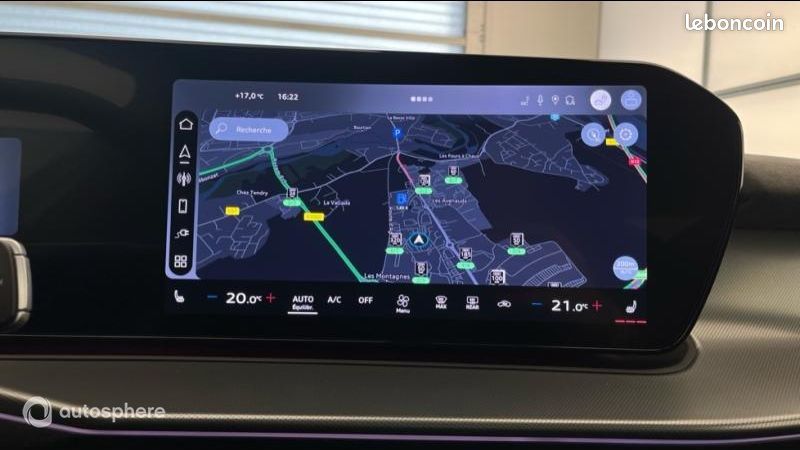 Audi Q3 1.5 e-hybrid 272ch S line S tronic 6 (image 15)