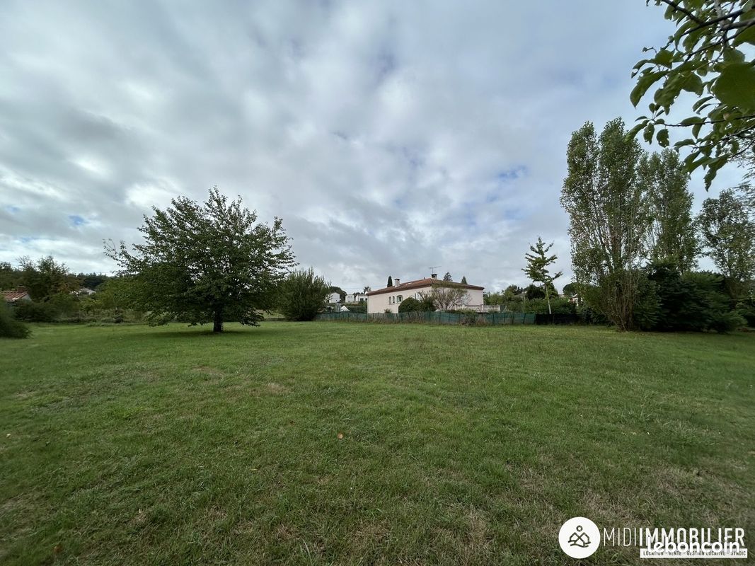 Terrain 1543 m² · à Albi · 1 543 m² · 112 000 €