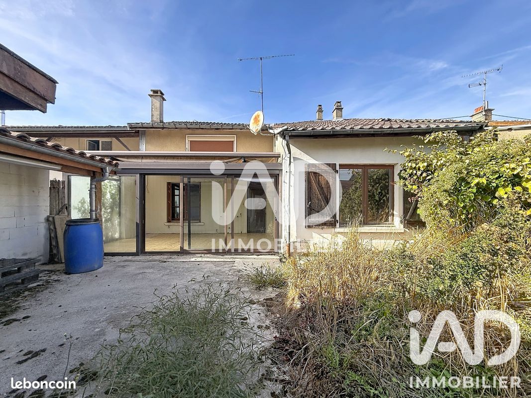 Maison 6 pièces 151 m² · à Sainte-Menehould · 151 m² · 65 000 €