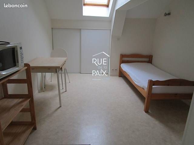 Studio 1 pièce 13 m² - Bressuire 79300 (image 2)