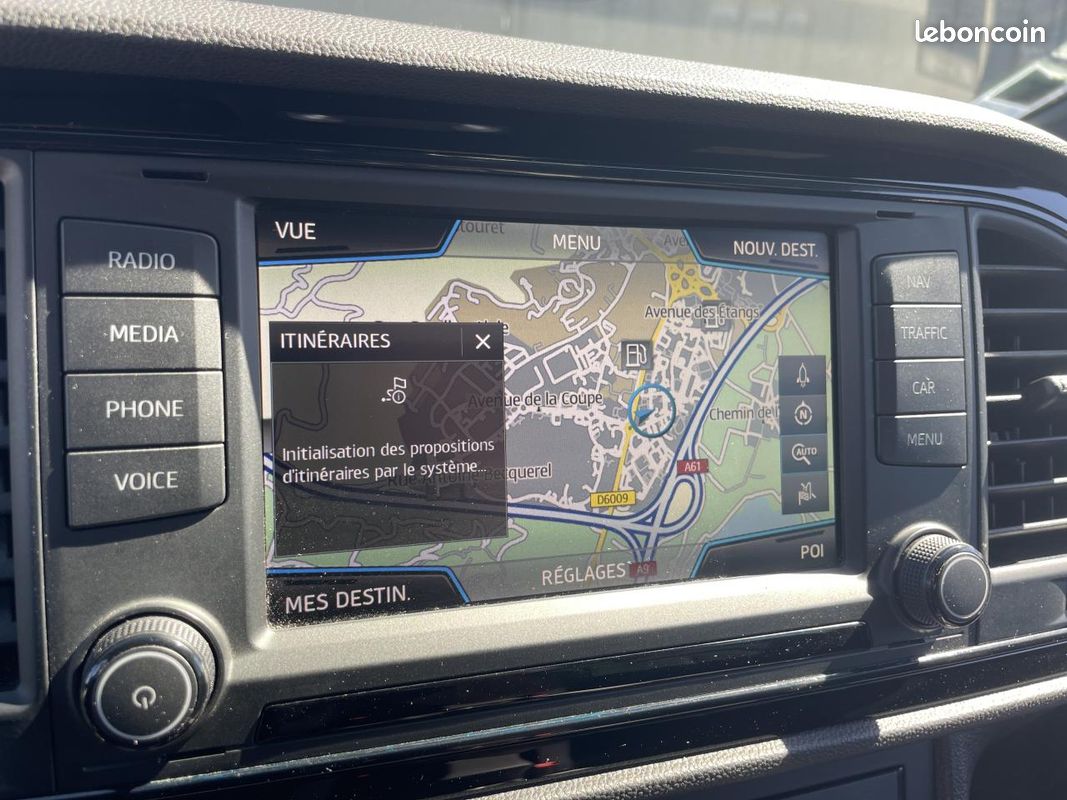 SEAT LEON 2.0 16V TSI - 290 - BV DSG 2012 BERLINE Cupra 290 PHASE 1 (image 12)