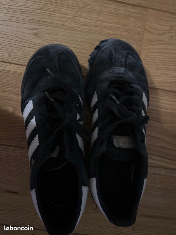 Adidas noir abîmé (image 3)