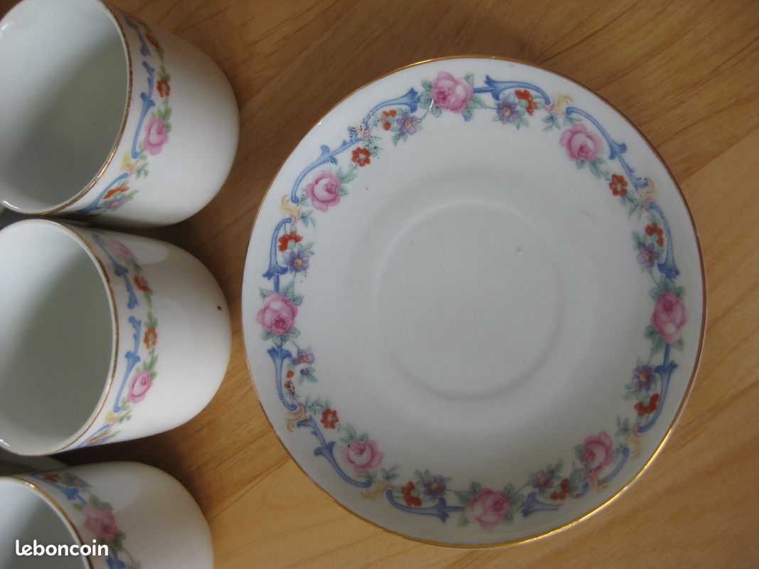 Service à Thé En Grès 16 Pièces – Floral – Tasses, Soucoupes, Théière, Sucrier, Pot à Lait
