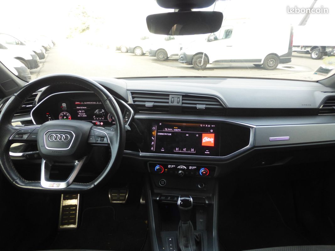 Audi q3 sportback 35 tdi 150ch s line s tronic 7 full black (image 2)