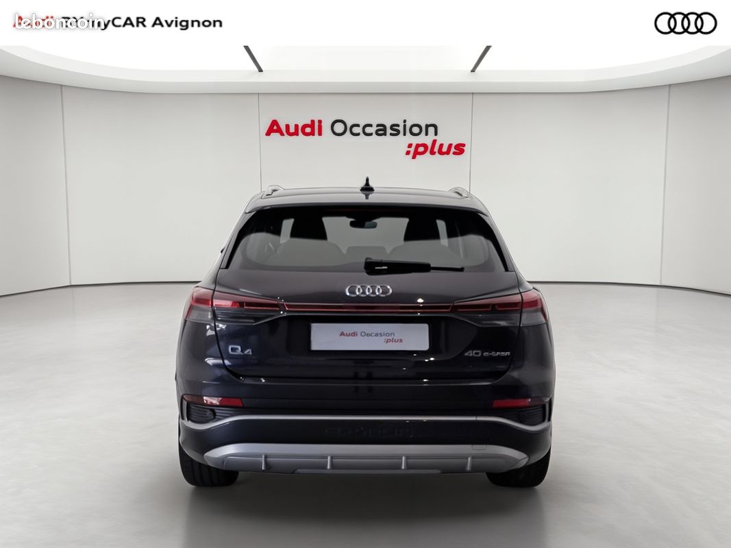 AUDI Q4 e-tron 40 204 ch 82 kWh S line (image 4)