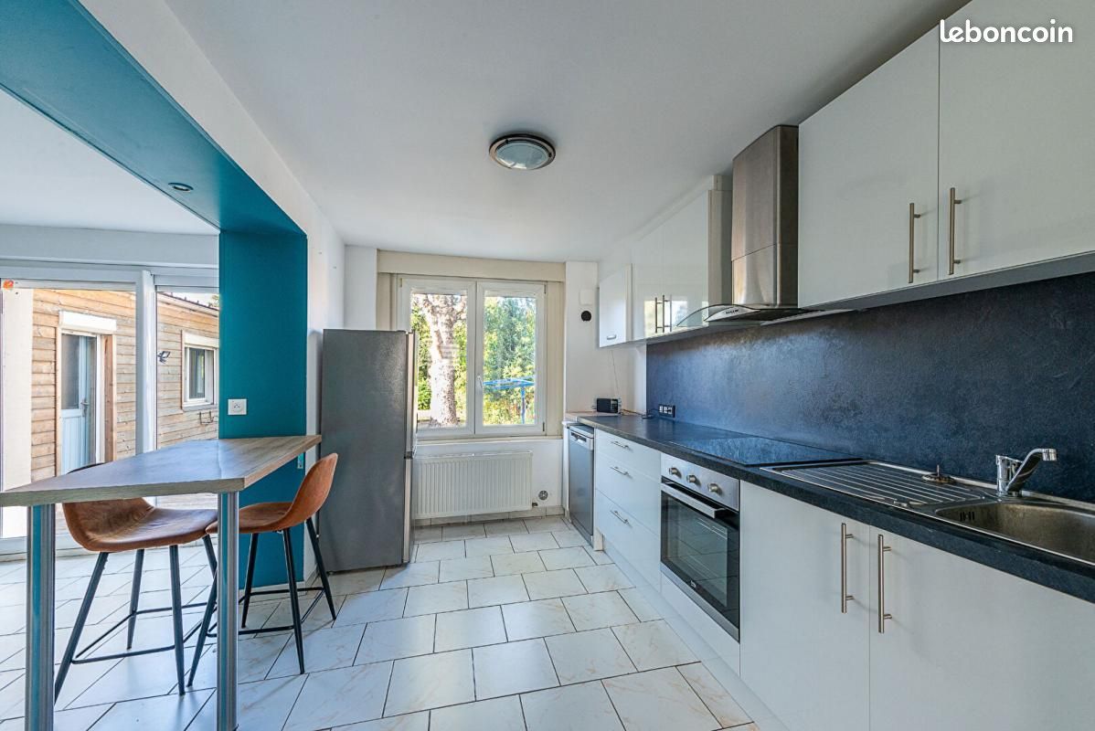 Maison 5 pièces 106 m² · à La Sentinelle · 106 m² · 145 000 €