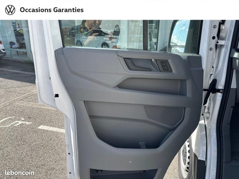 Volkswagen Crafter Fg 30 L3H2 2.0 TDI 140ch Business Traction (image 20)