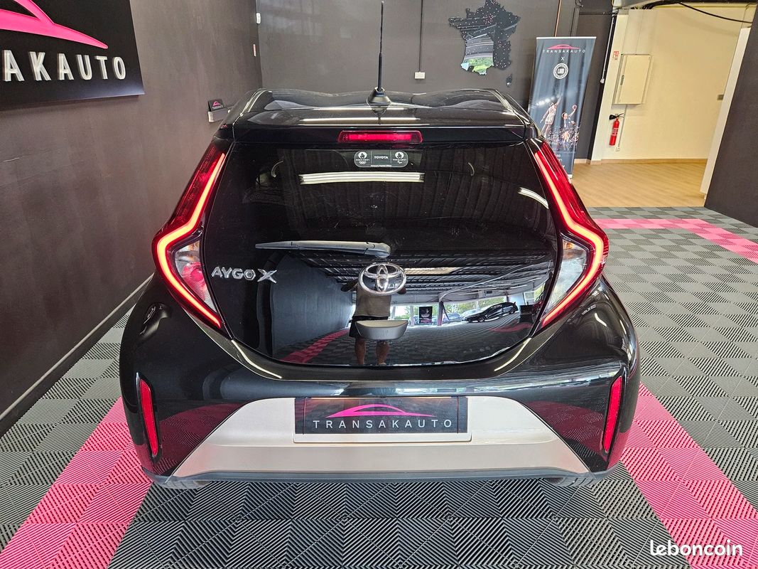 Toyota AYGO X Design 1.0 VVTi 12V 72 cv (image 5)