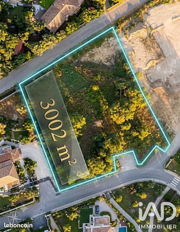 Terrain 3002 m² · à Nîmes · 3 002 m² · 345 000 €