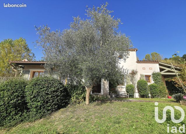 Maison 5 pièces 141 m²