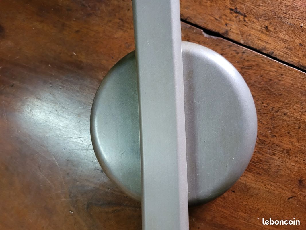 Lustre moderne a spots orientables (image 3)