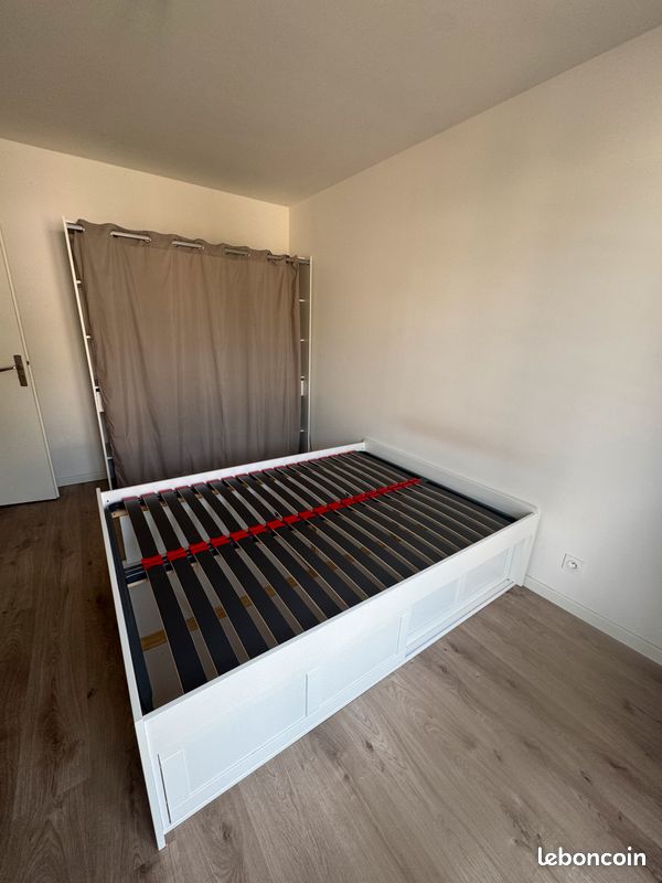 Vend lit + sommier 140x190 avec rangements (image 2)