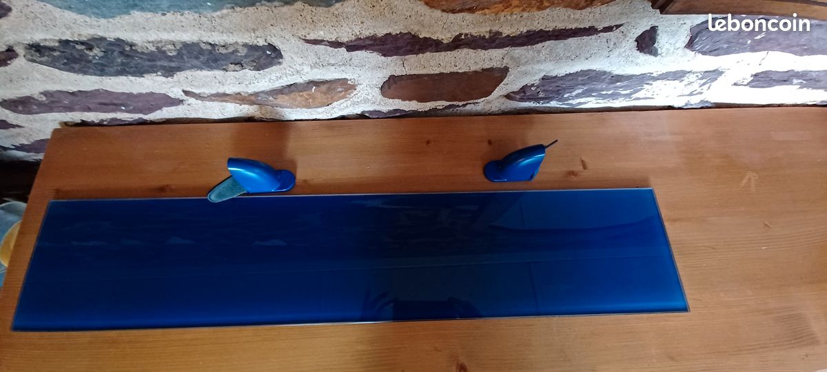 Tablette murale en verre bleu marine (image 1)