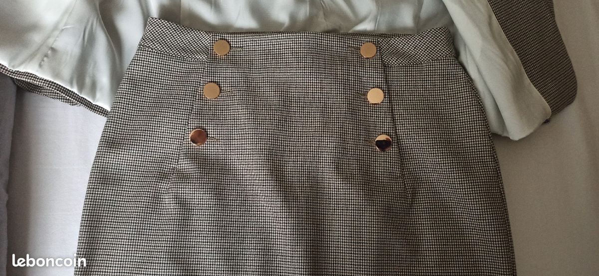 Tailleur jupe (image 4)
