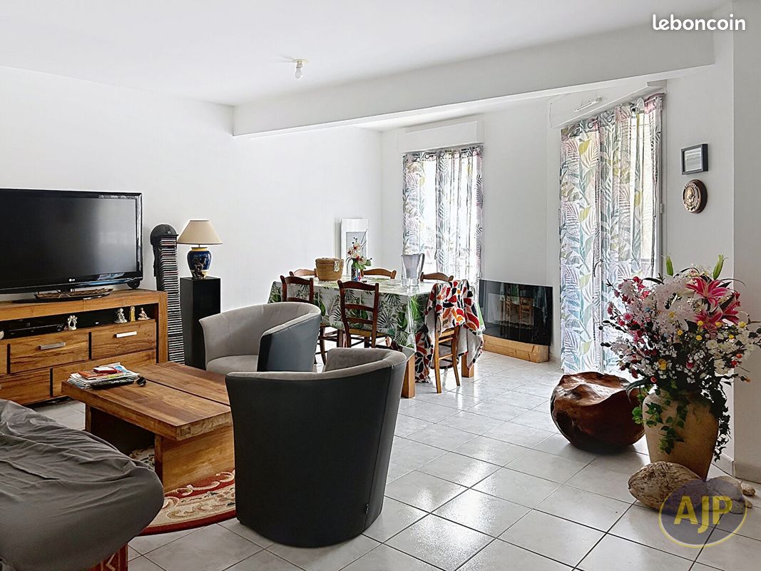 Appartement 3 pièces 74 m² · à Châteaubriant · 74 m² · 690 €