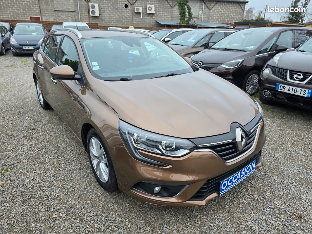 Renault MEGANE 4 1.5 DCI 90 CV BREAK + ATTELAGE (image 2)