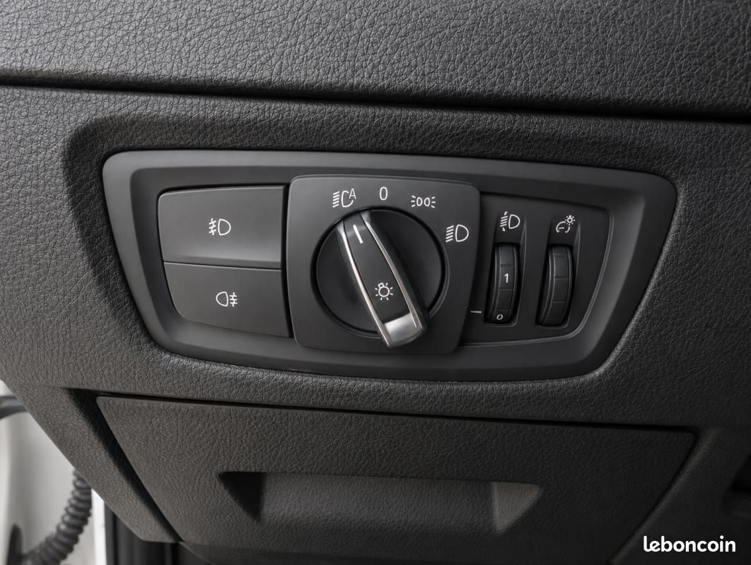 BMW Série 1 (F21) LCI 3 portes 114d 1.5 d 12V 95 cv Lounge (image 13)