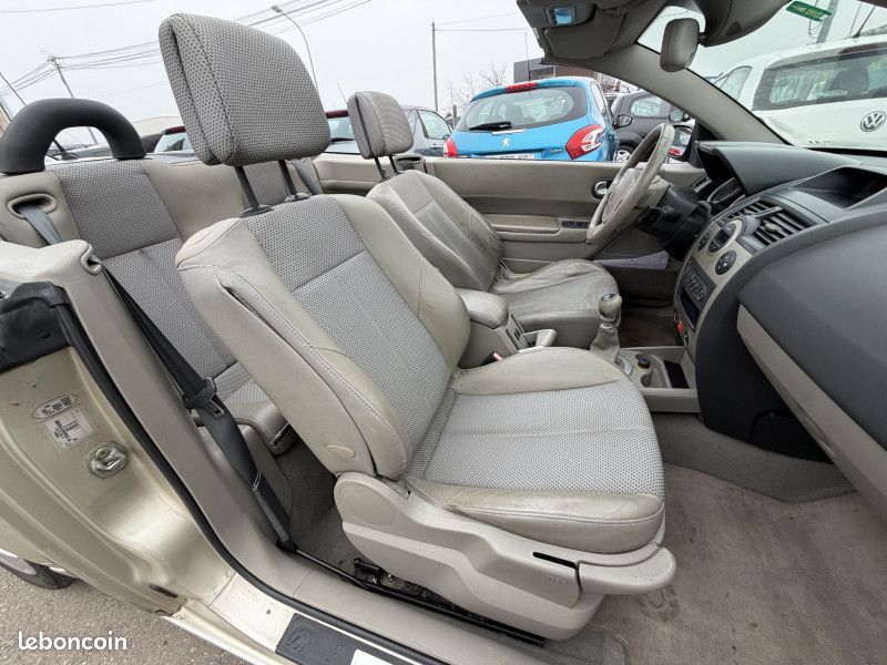 Renault MEGANE II CC 2.0 16V 136CH LUXE PRIVILEGE (image 16)
