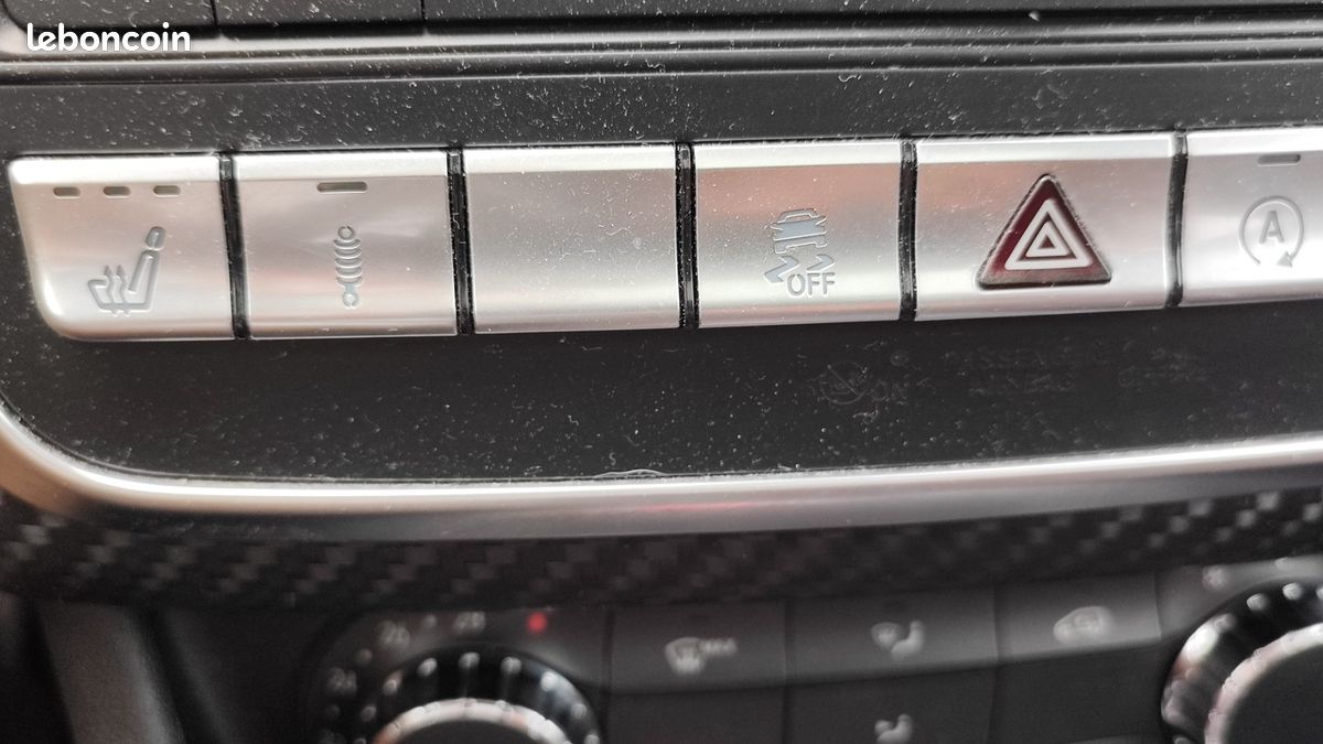 Mercedes CLASSE A 45 AMG 4AMTIC 381CV DCT7 (image 16)