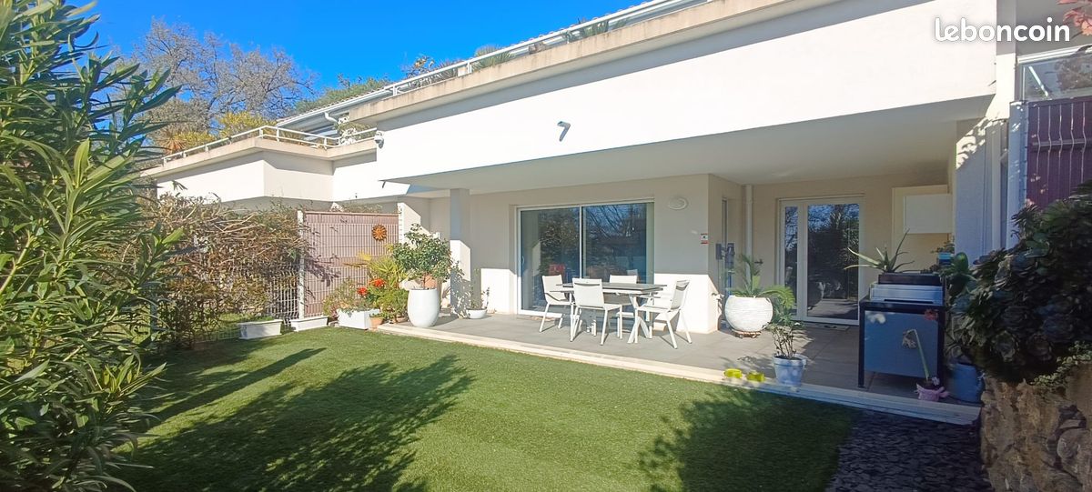 Appartement 3 pièces 90 m² · à Six-Fours-les-Plages · 90 m² · 555 000 €