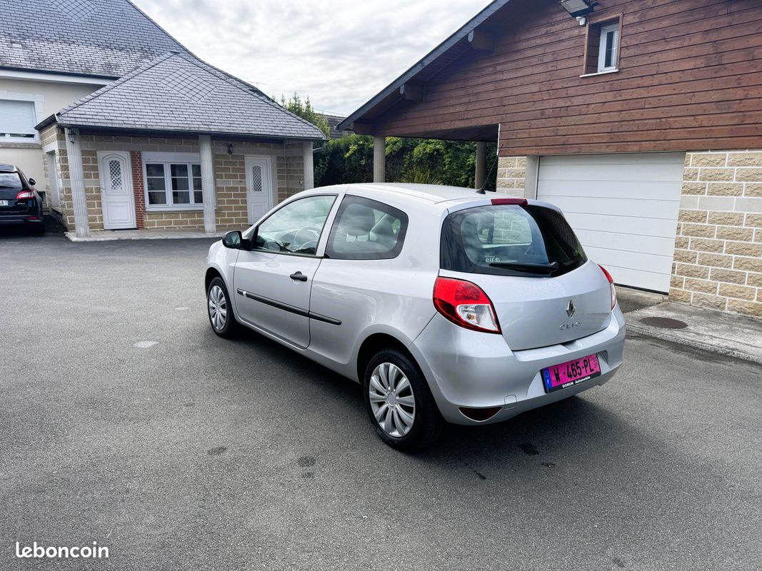 RENAULT Clio III 1.2 I 75 cv 56000 KM GARANTIE (image 5)