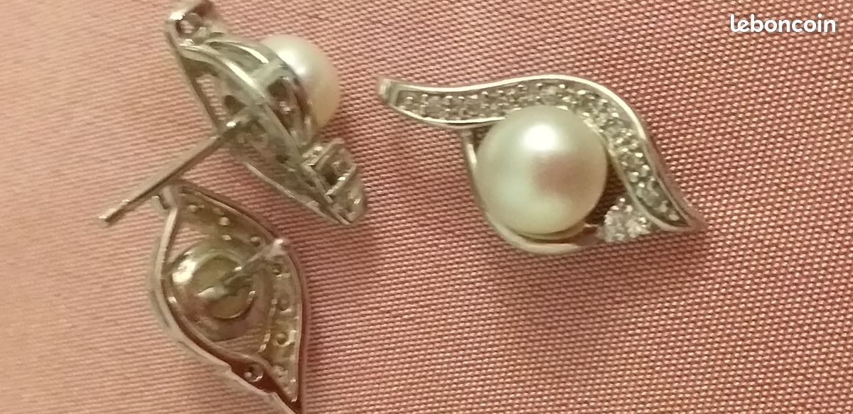 Parure 3 Pièces Perles Et Strass Blanc Sur Métal Argenté - Neuf Avec étiquettes, Sans Nickel