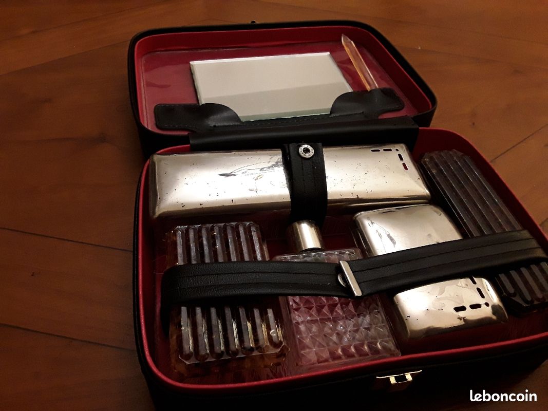 Trousse de toilette rétro (image 4)