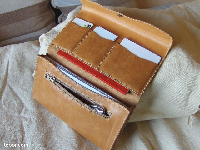 Pochette complète en cuir naturel (image 1)