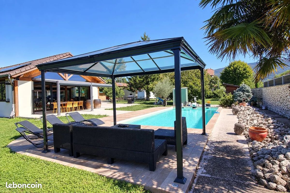 Maison 5 pièces 160 m² · à Saint-Vérand · 160 m² · 550 000 €