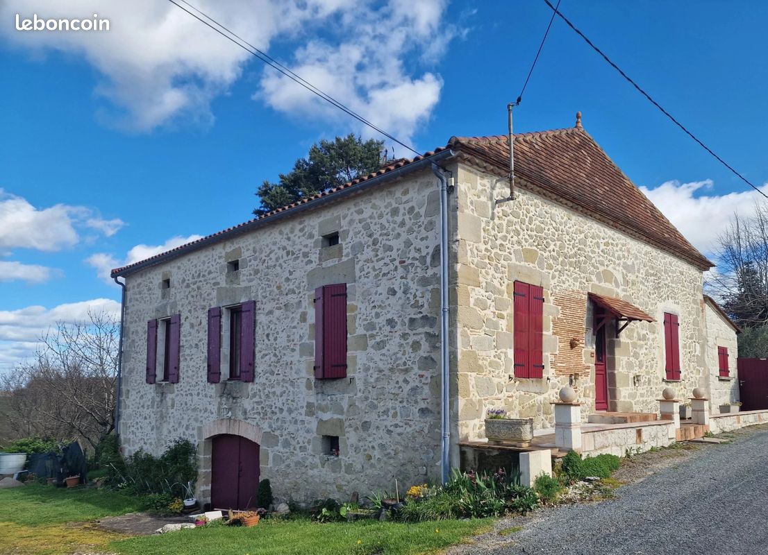 Appartement 5 pièces 140 m² · à Moulinet · 140 m² · 152 600 €