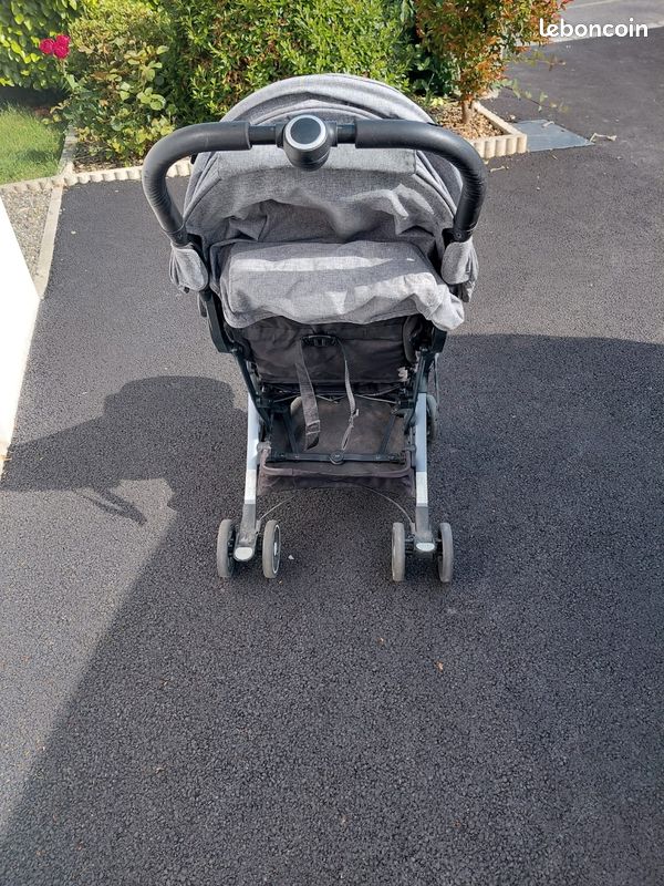 Poussette compacte (image 2)