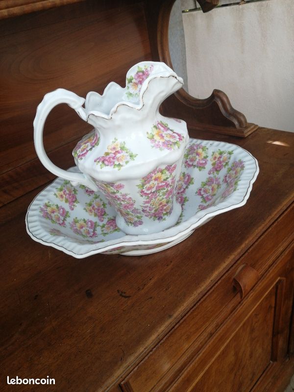 Service de salle de bain ancien (image 1)