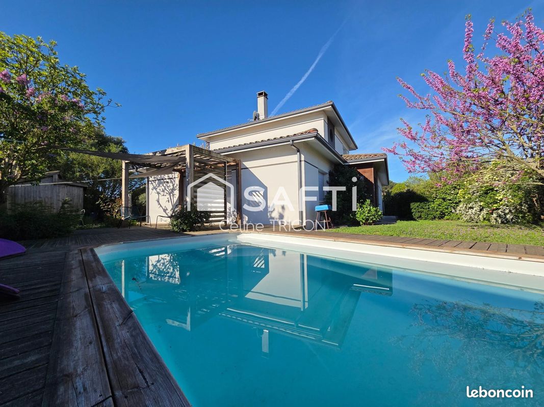 Maison 6 pièces 169 m² · à Ludon-Medoc · 169 m² · 437 000 €