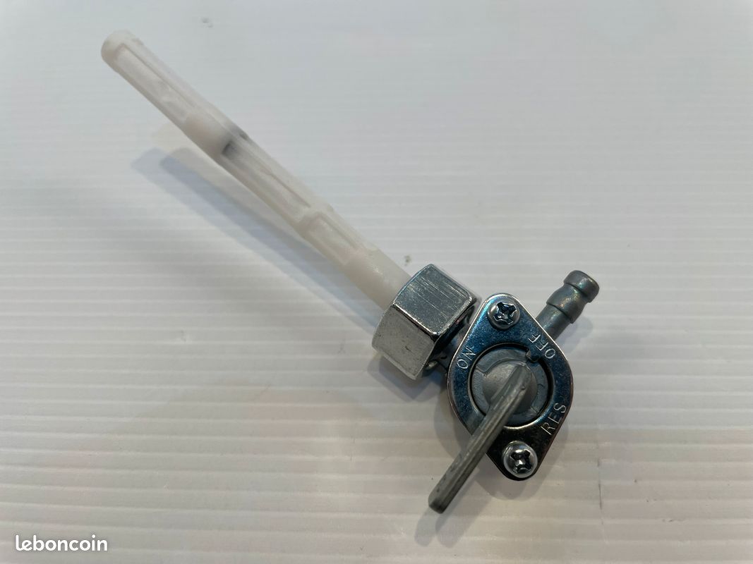 Robinet essence universel avec reserve moto 6mm neuf (image 1)