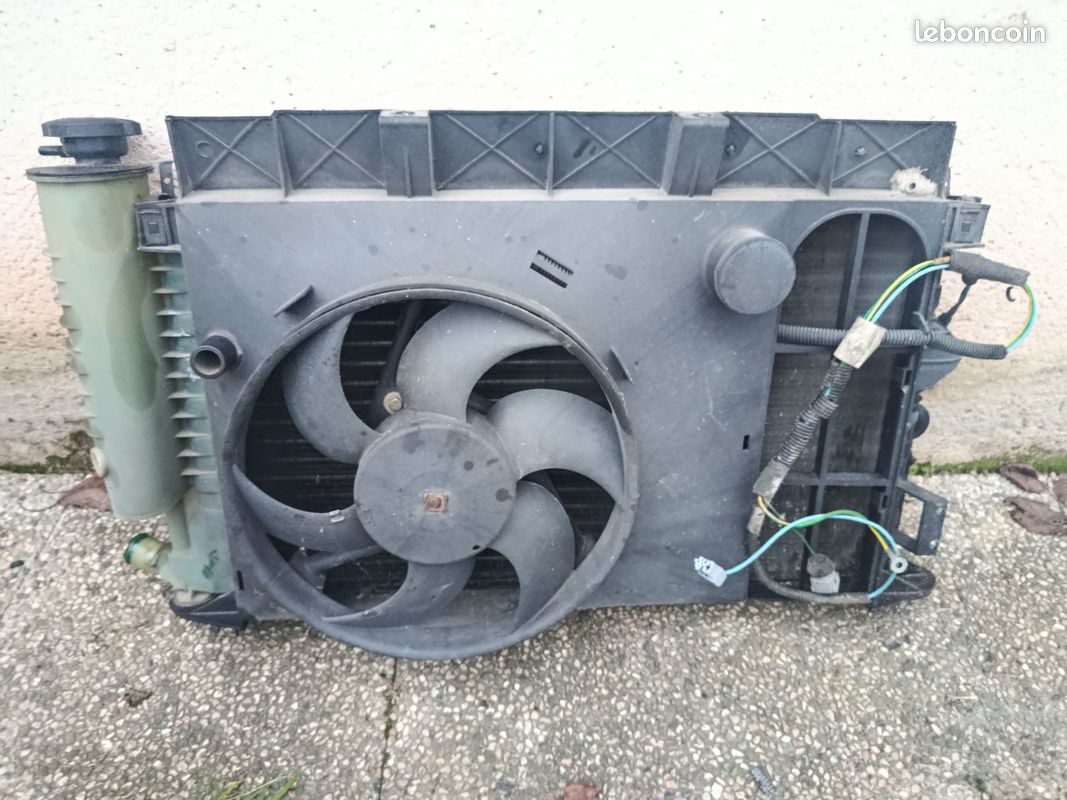 Radiateur ventilateur moteur Xantia essence (image 2)