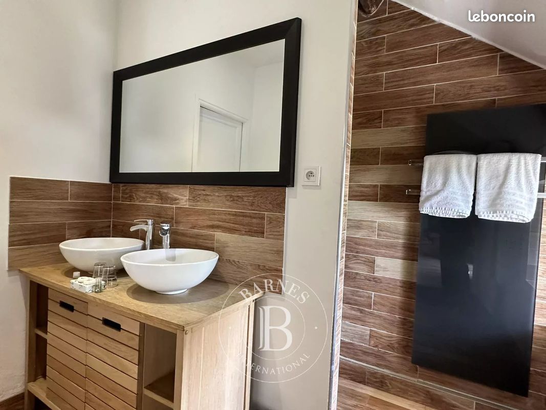 Propriété 14 pièces 413 m² (image 13)