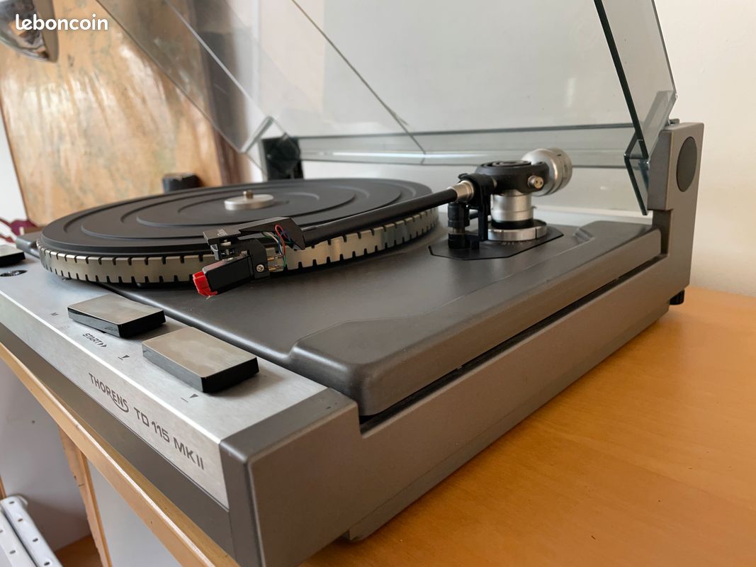 PLATINE VINYLE THORENS TD115 révisée EUR 200,00 PLATINE VINYLE THORENS TD115 révisée EUR 200,00
