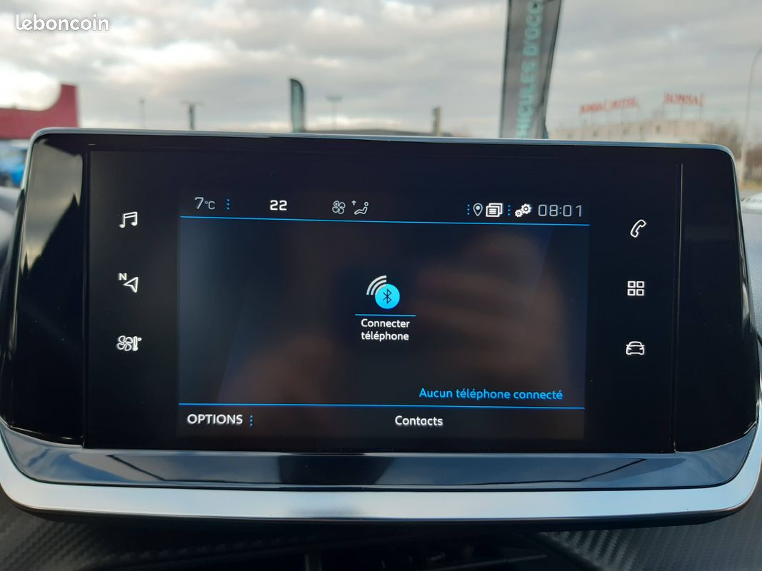 PEUGEOT 2008 PureTech 130 S&S EAT8 Allure (image 28)
