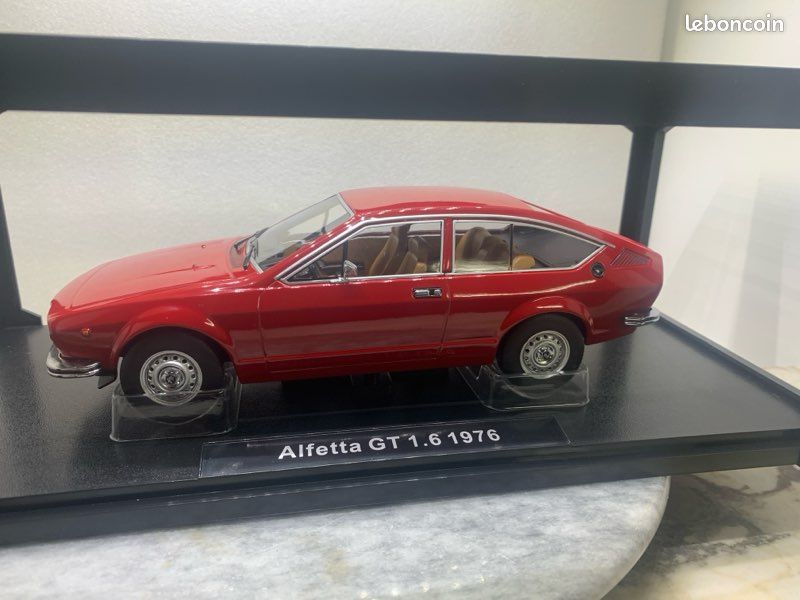 Alfa-Roméo Alfetta GT 1.6 1976 KK-Scale neuve en boite