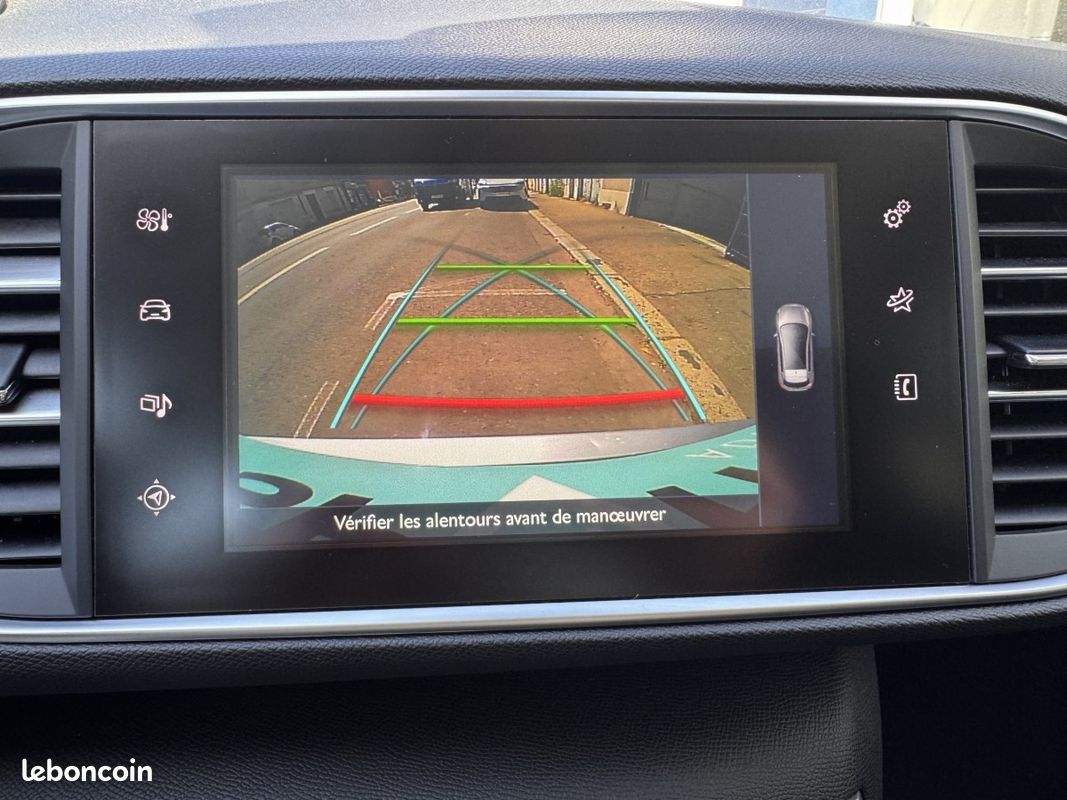 Peugeot 308 (2) 1.2 Puretech 130 EAT6 Allure (image 15)