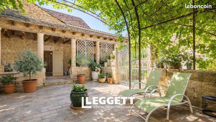 Maison 12 pièces 299 m²