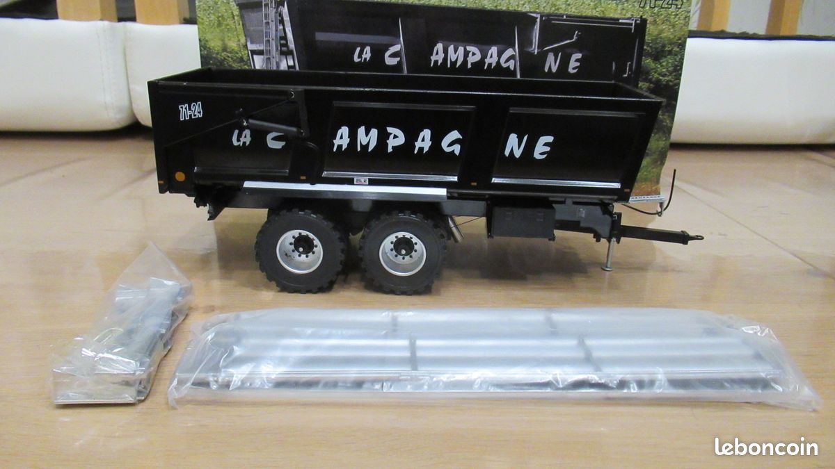 Miniature Benne LA CAMPAGNE 71-24 avec roues Michelin Cargo X bib