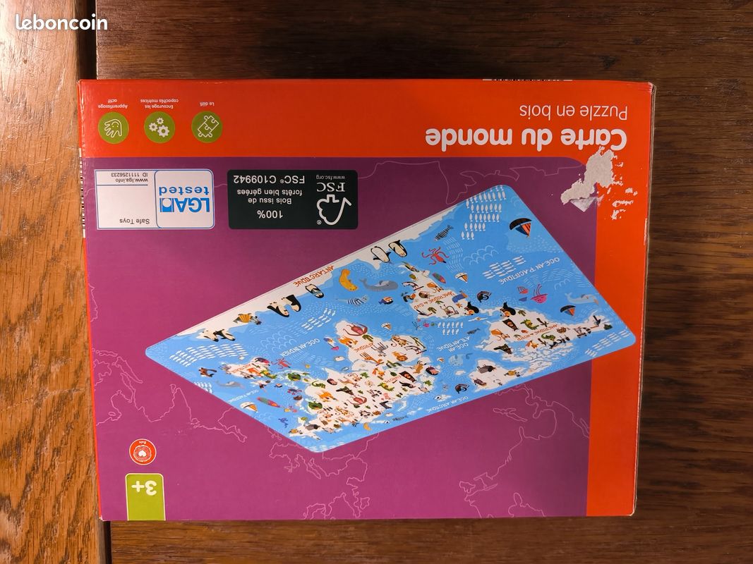 Puzzle carte du monde 60 éléments en bois (image 1)