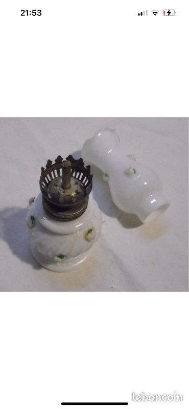 LAMPE À PÉTROLE opaline blanche EUR 45,00 - FR
