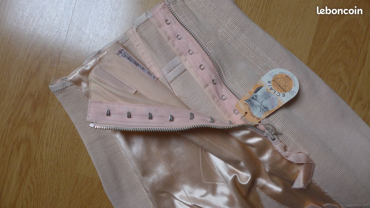 Gaine Sculptante Ancienne Clairètte Satin Blanc Taille 90 - Neuf Avec étiquettes