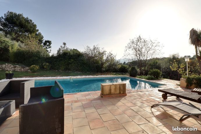 Maison 7 pièces 180 m²