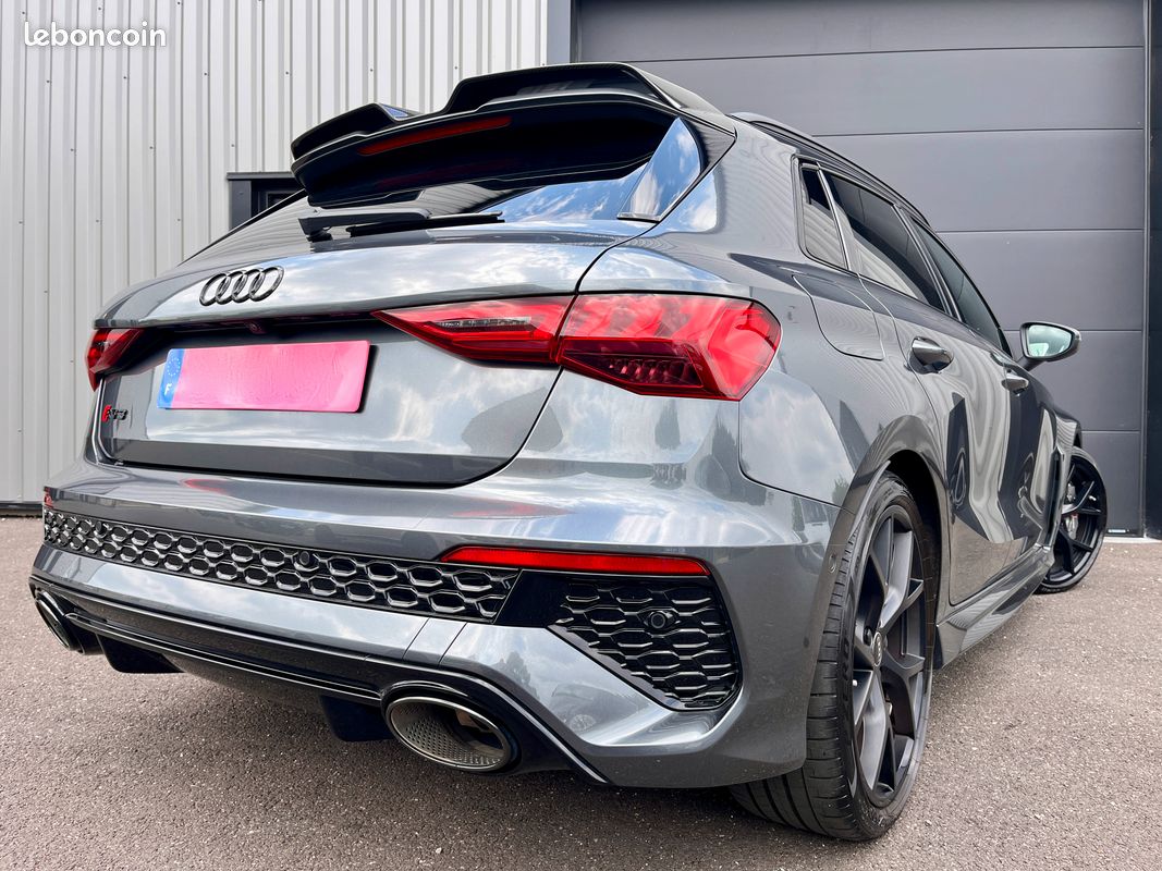 🔥 AUDI RS3 Sportback 8Y Gris Daytona 2.5 TFSI 400cv QUATTRO S-Tronic - Sièges RS - Virtual Cockpit - Caméra de recul - Bang & Olufsen - Pack Carbon - Freins Céramique (image 3)