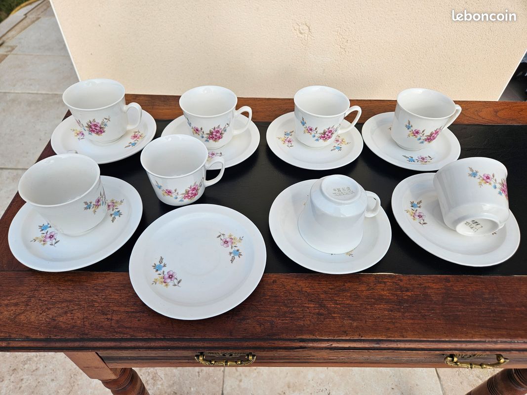 8 tasses 8 soucoupes porcelaine de chine (image 1)