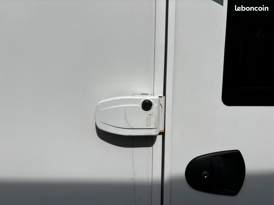 Camping car profile chausson - 648 first line - ford transit 2l 170cv - 4 couchages (image 15)